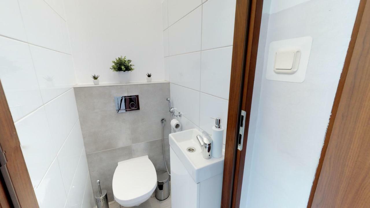 New Whitehouse Rooms Gdansk Bagian luar foto